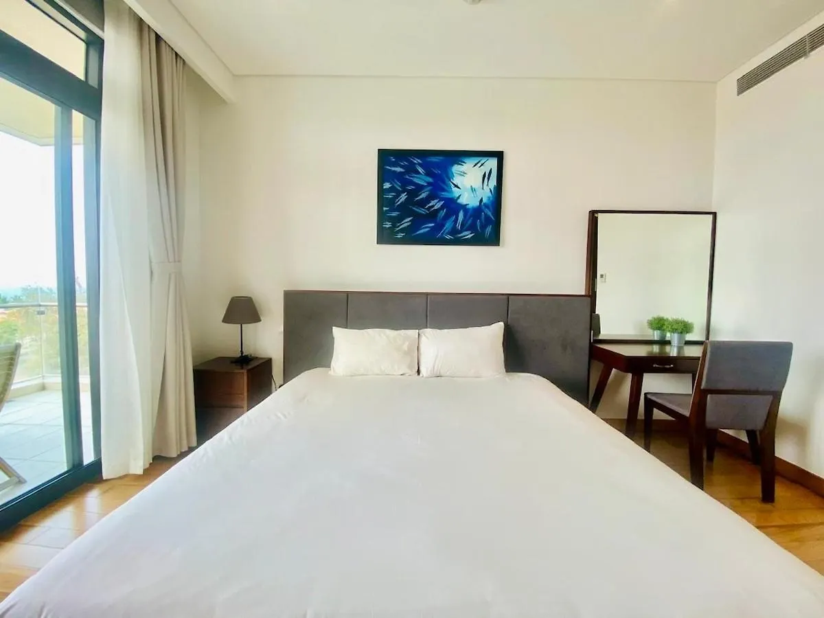 Panoramic Ocean View Corner Apartment Da Nang