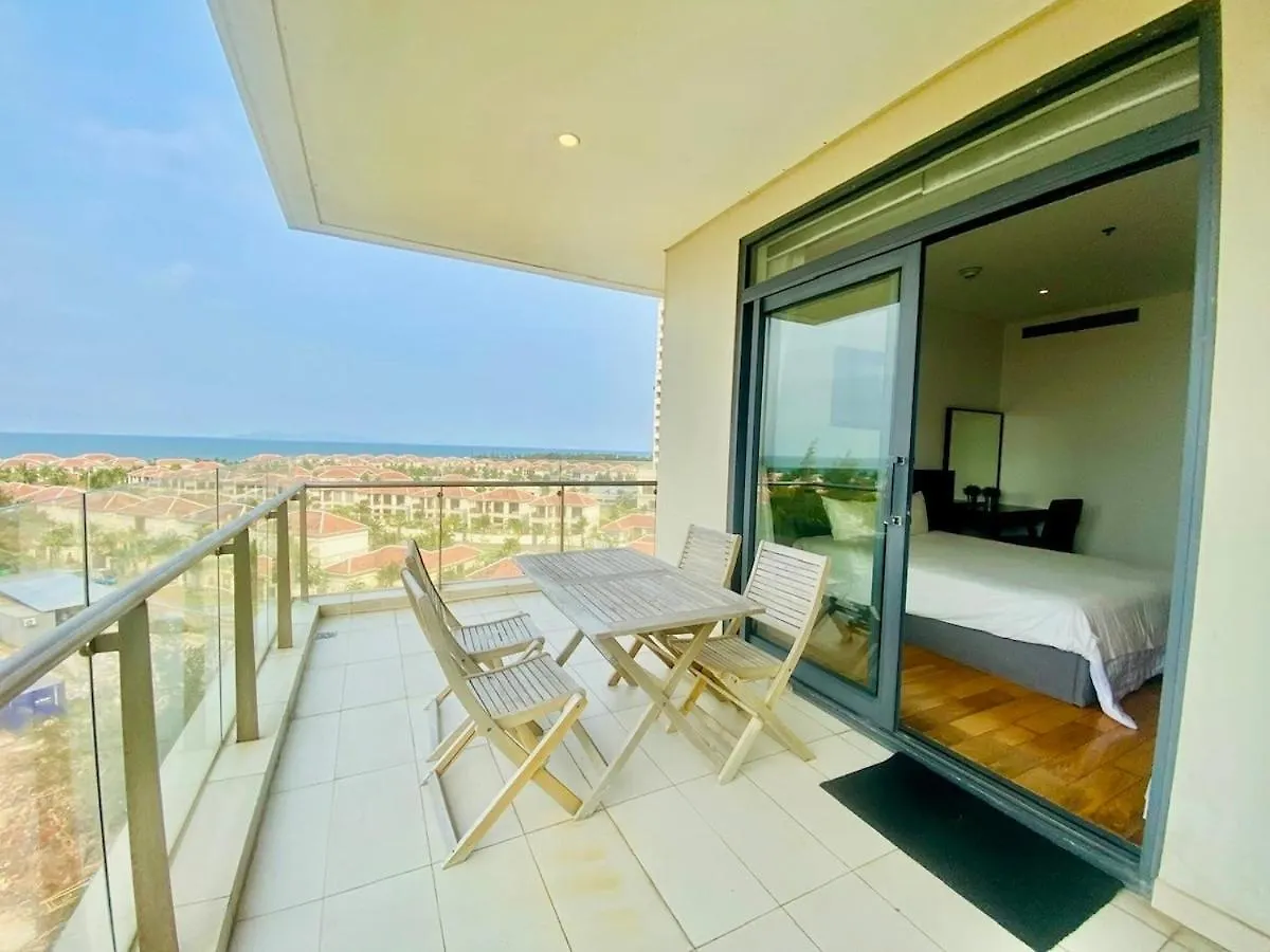 Panoramic Ocean View Corner Apartment Da Nang