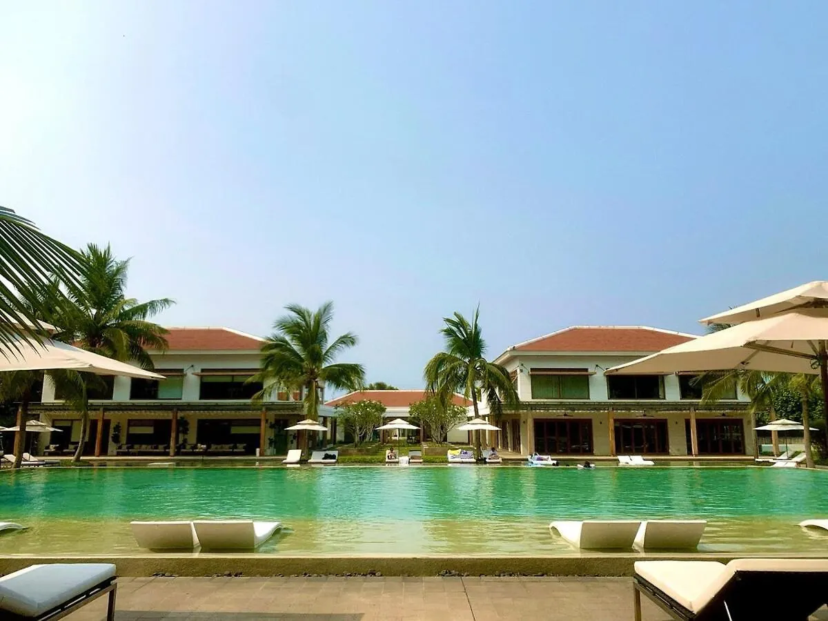 Panoramic Ocean View Corner Apartment Da Nang